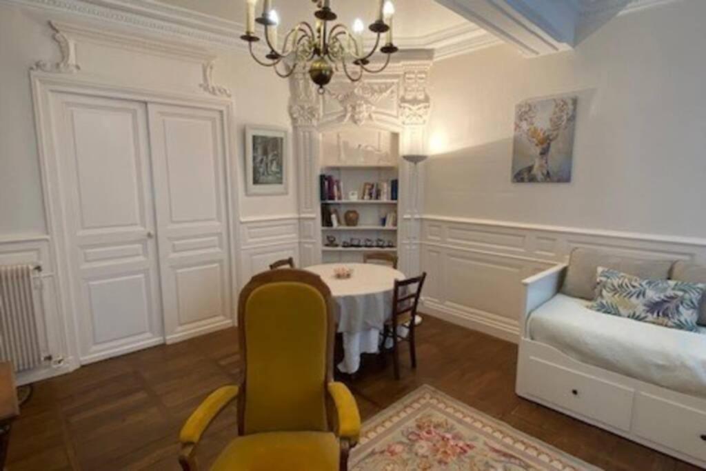 Le Jeu De Paume A Beaune Centre Εξωτερικό φωτογραφία